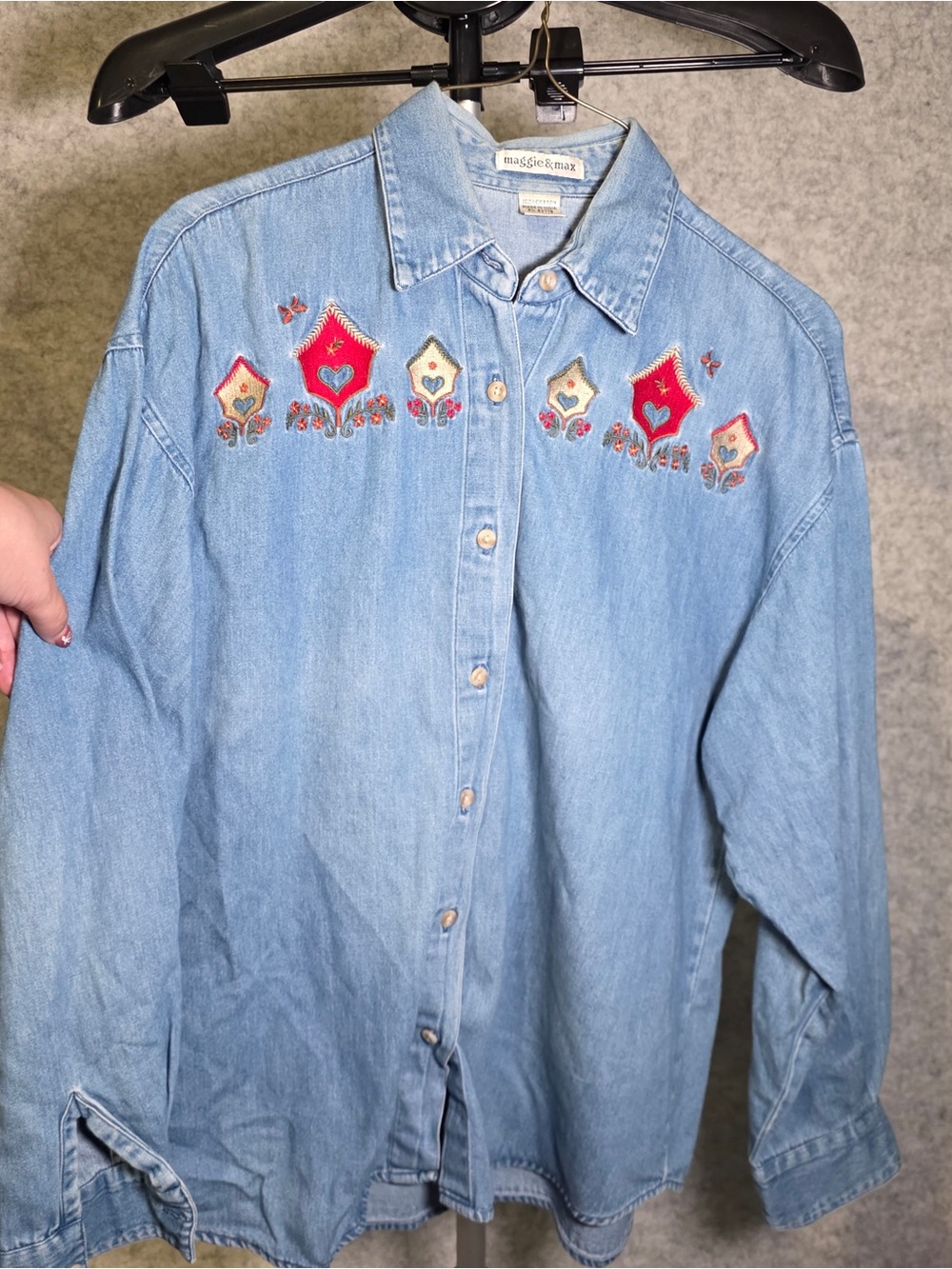 Maggie & Max Light Blue Denim Button-Down Shirt with Embroidered Birdhouse Med